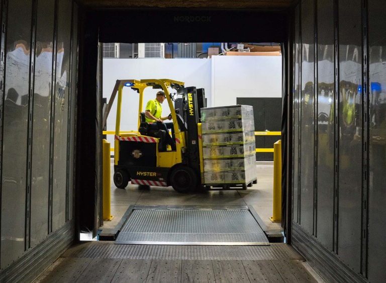 Four Ways Distribution Centers Can Optimize Their Workforce