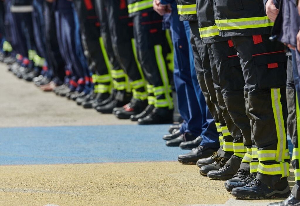 commercial pest control service contracts des moines iowa